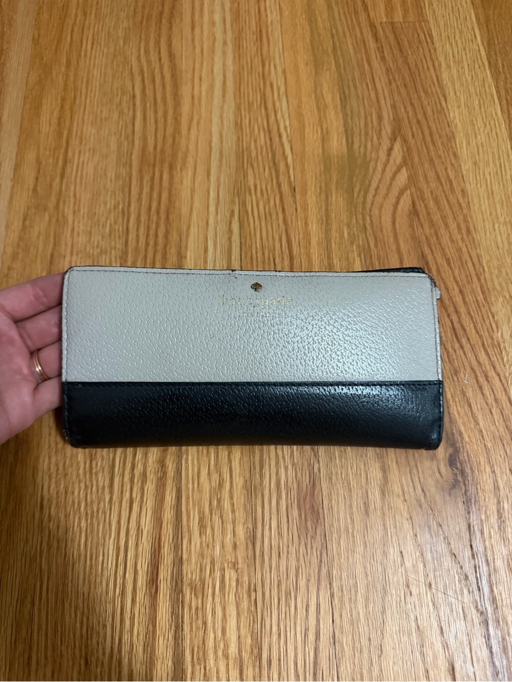 Kate Spade Two-Tone Leather Wallet - light gray and Black